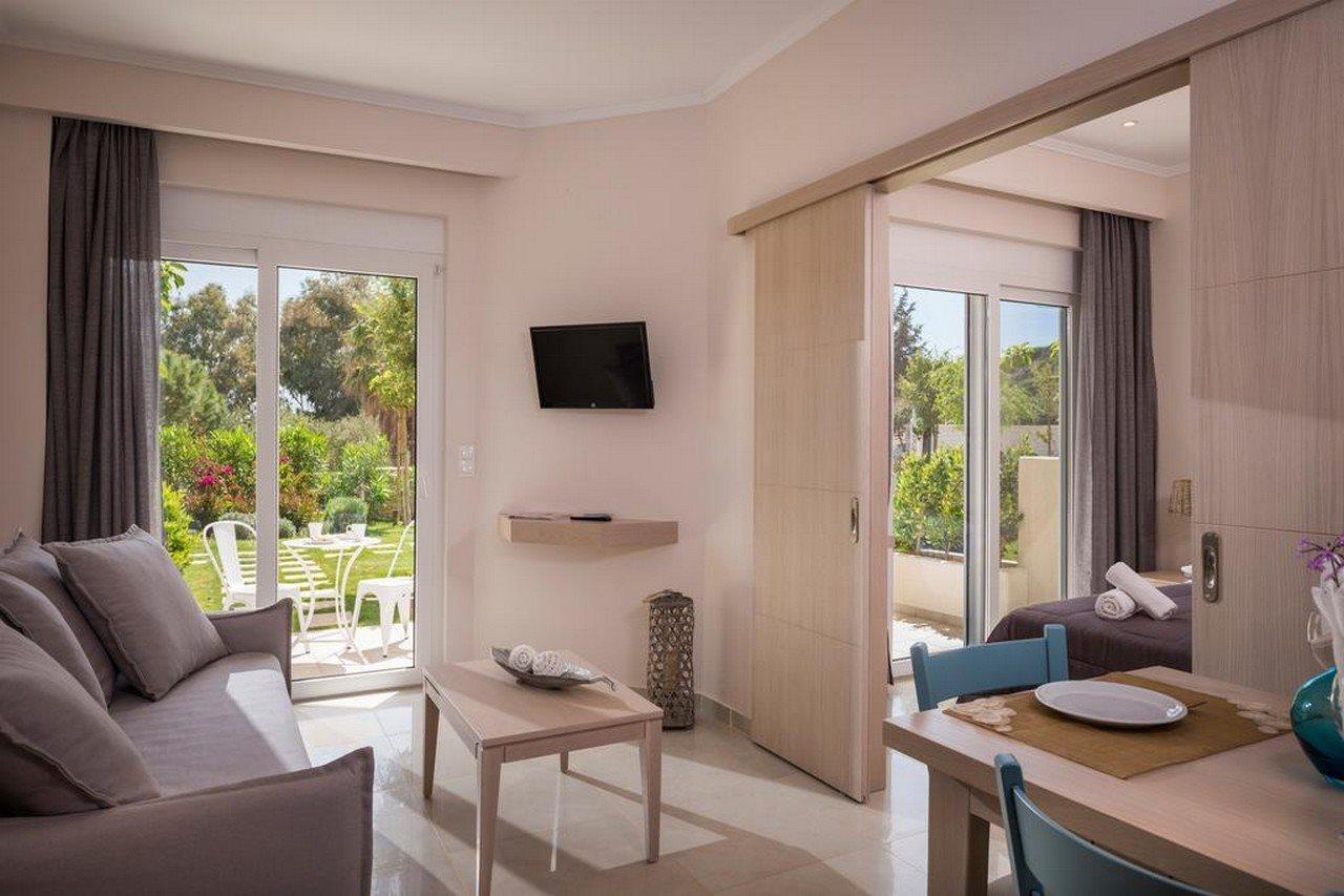 Mear Apartments And Studios Gialos  Экстерьер фото