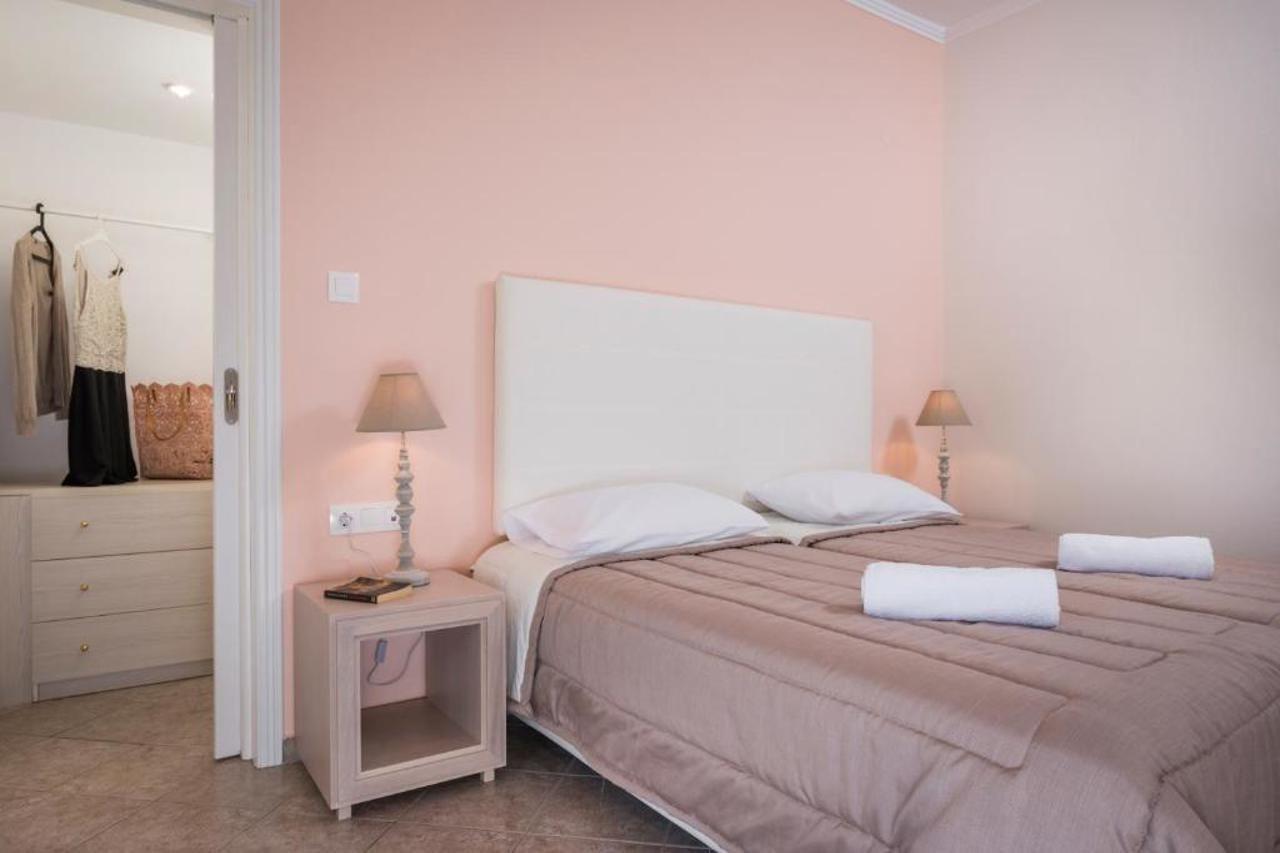 Mear Apartments And Studios Gialos  Экстерьер фото