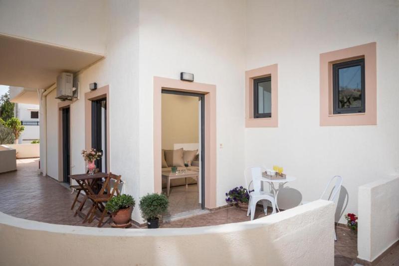Mear Apartments And Studios Gialos  Экстерьер фото