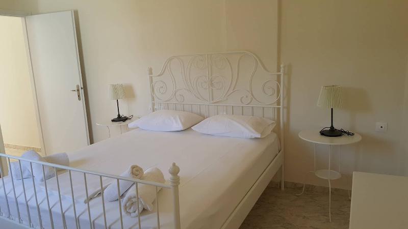 Mear Apartments And Studios Gialos  Экстерьер фото